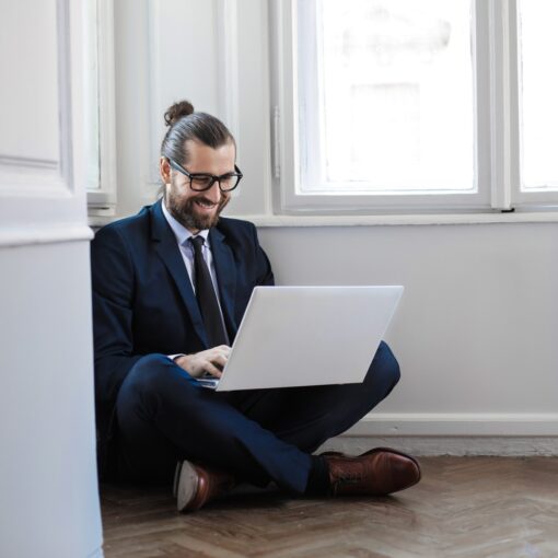 Lee más sobre el artículo Trabajo desde casa, lo más buscado en España en el confinamientoð©‍ð»